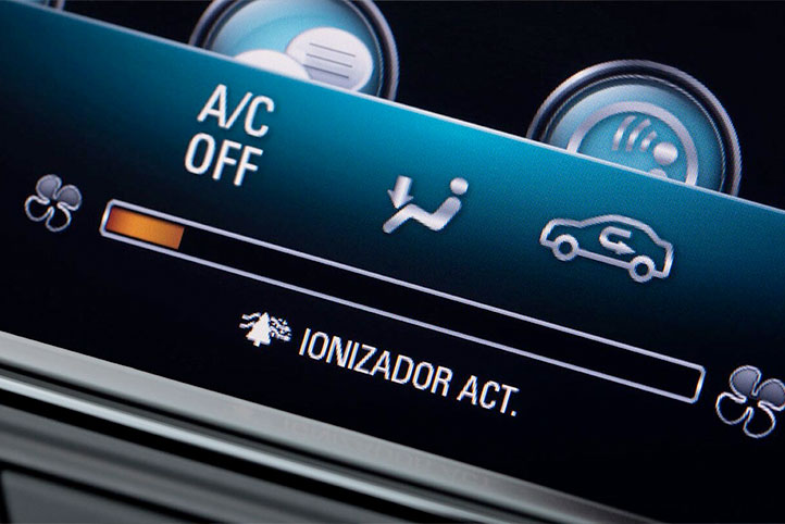 Buick Encore GX 2020 interior